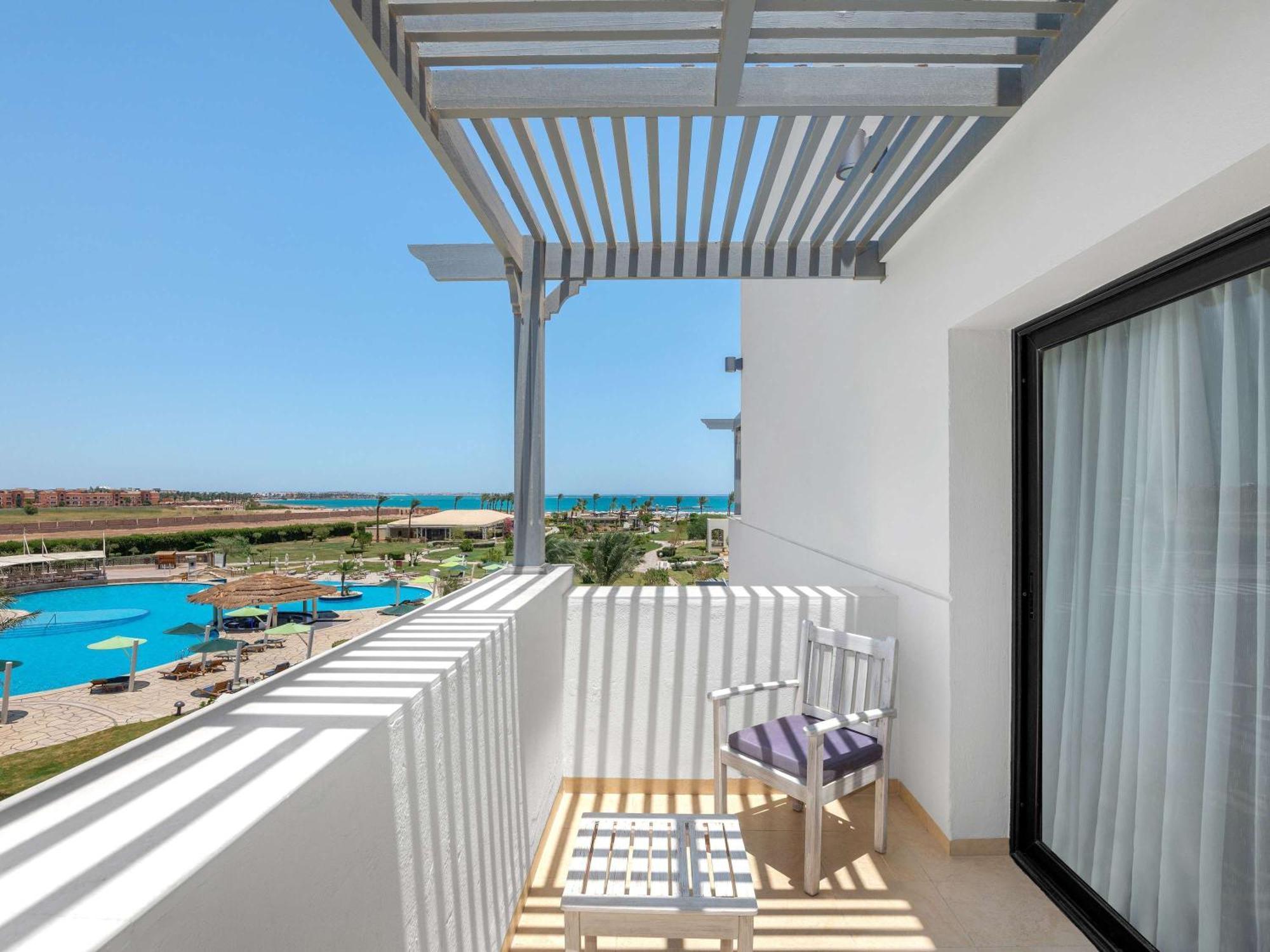 Movenpick Waterpark & Baai van Soma