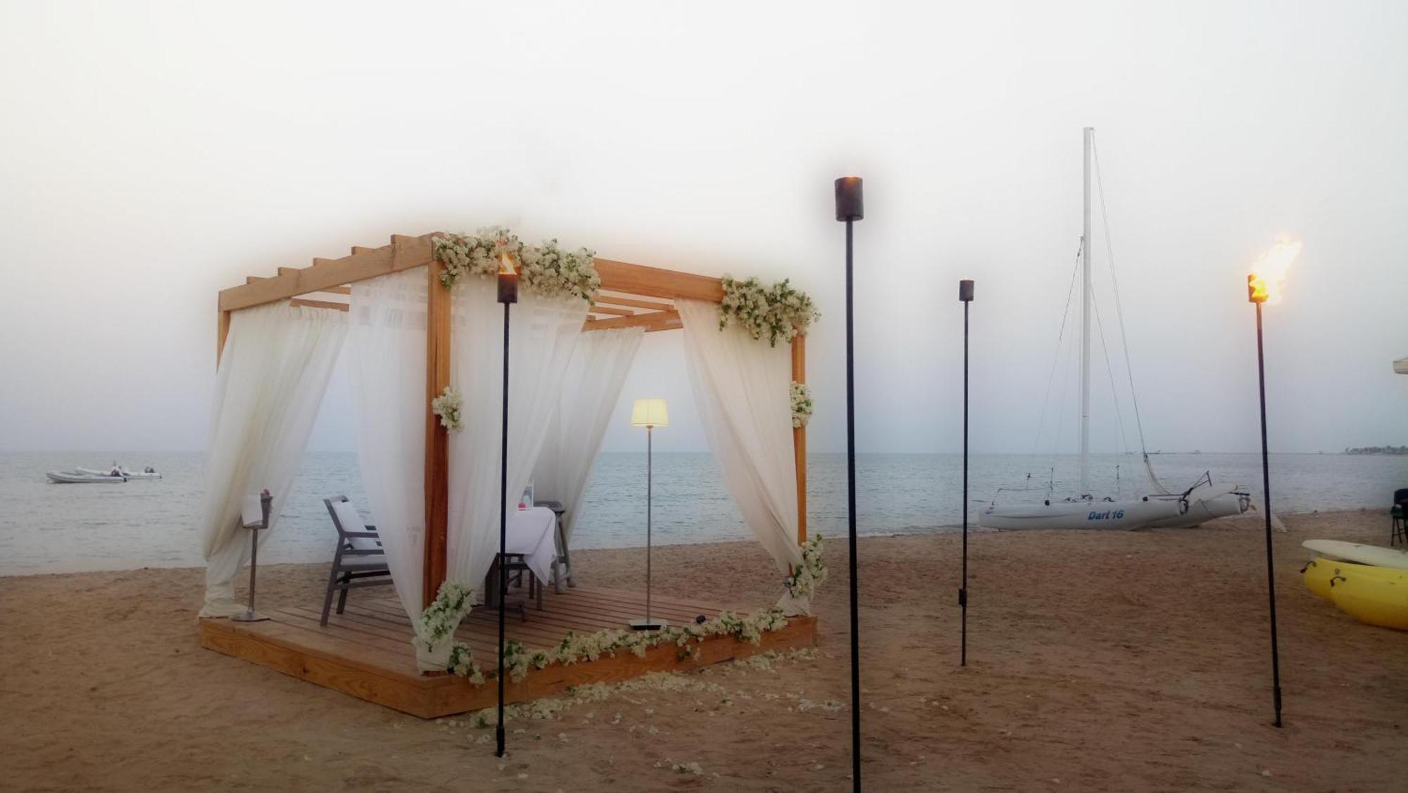 موڤنبيك سوما باي منتجع 5*